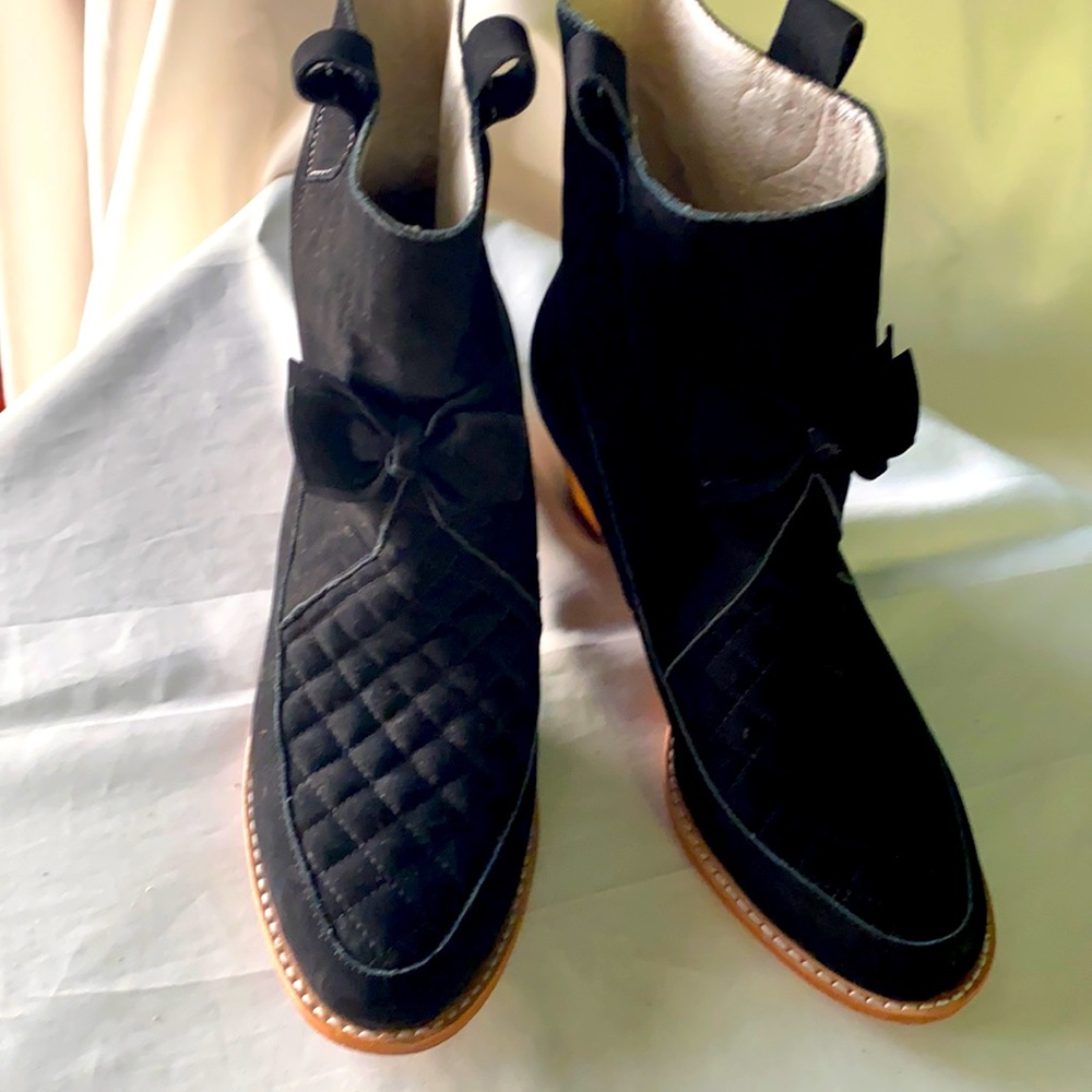 Black suede boots